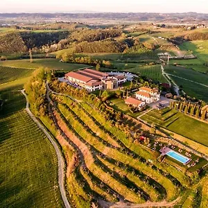 https://casale-podernovo.it-tuscanyhotel.com